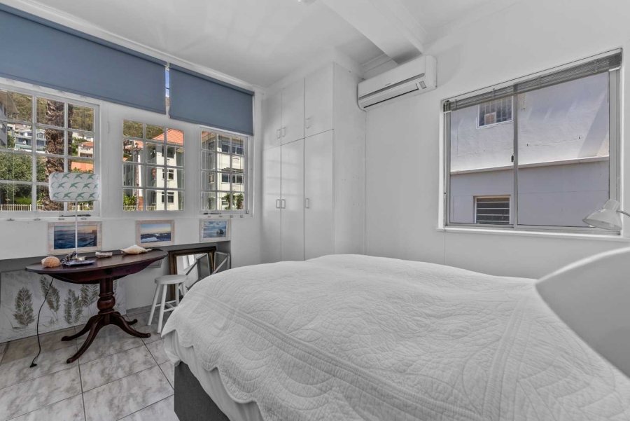 3 Bedroom Property for Sale in Green Point Western Cape